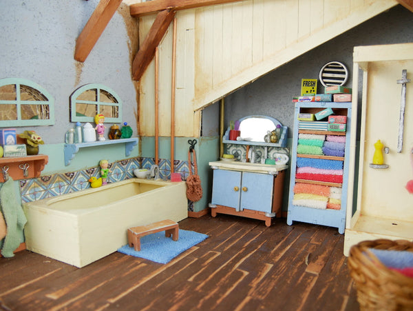 Mouse House Furniture Kit, Bathroom