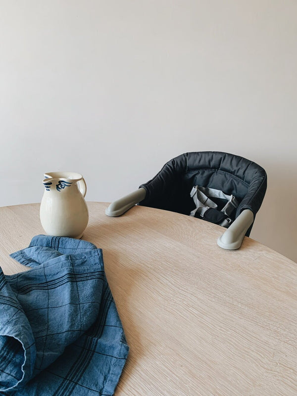Travel Chair in Navy from Inglesina
